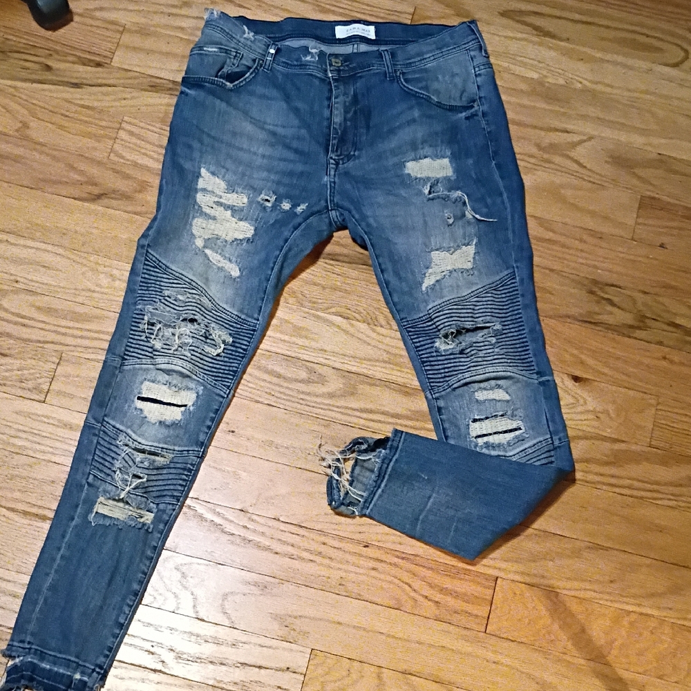 Distressed Skinny Jeans for Men